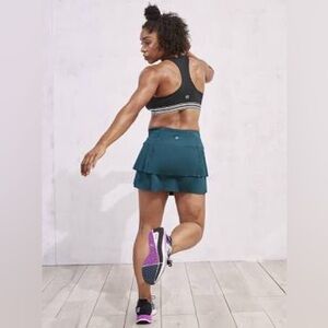 Women’s Athleta Momentum Teal Green Skirt Size XL